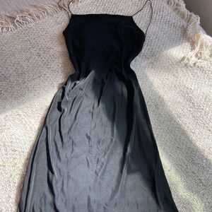 VNTG black backless midi dress